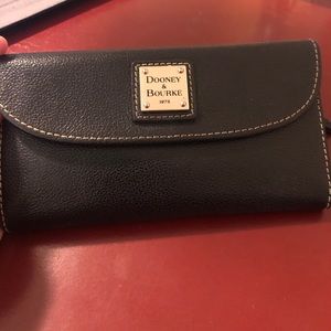 Dooney and Bourke black leather wallet